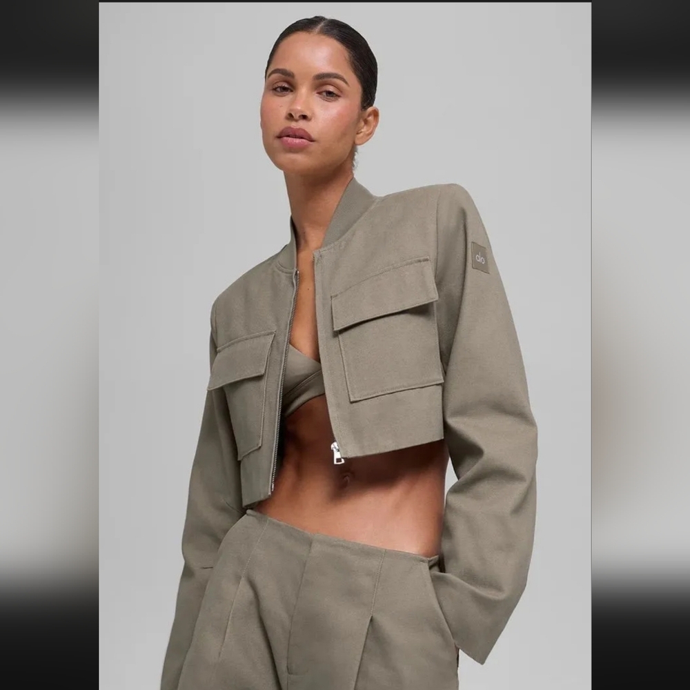 ALO Yoga Cropped Utility Jacket in Olive